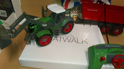 britains big farm remote control tractor